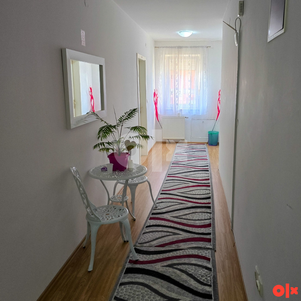 Kuća  na prodaju 411m2 Gradiška 12