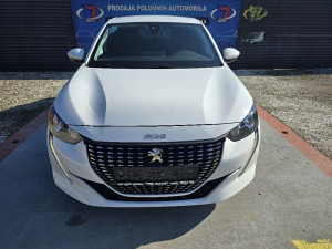 Peugeot 208 1.5 hdi  kupljen nov u bih