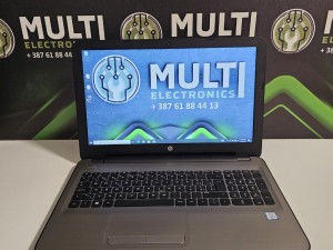 Laptop HP  i3-6060U RAM-8GB SSD-128GB
