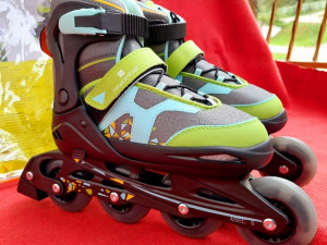 ROLE ROSLE ROLERI  GS GERMANY 36-37-38-39-40-41 SVIJETLECI TOCKIC