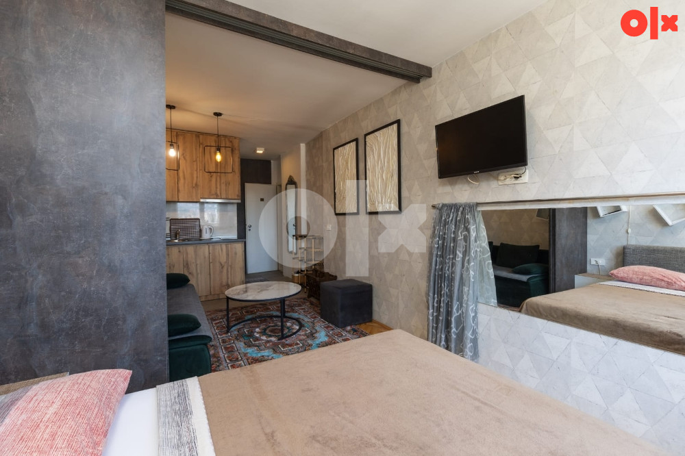 Grbavica Ogledalo, Stan na dan 063897885 čitaj detaljan opis 2