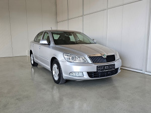 Škoda Octavia 1.6 TDI DSG*Godina:2012*Šiber*Komande*Senzori*NAVI*