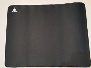 WHITE SHARK PODLOGA ZA MIŠ GMP-2101 BLACK 40X30 cm