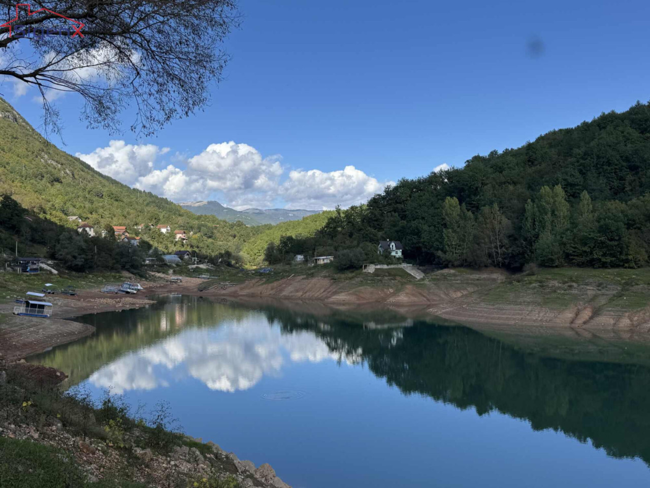 Jablaničko jezero/ prvi red uz obalu/ Glodnica/ Ostrožac/ Mrakovo