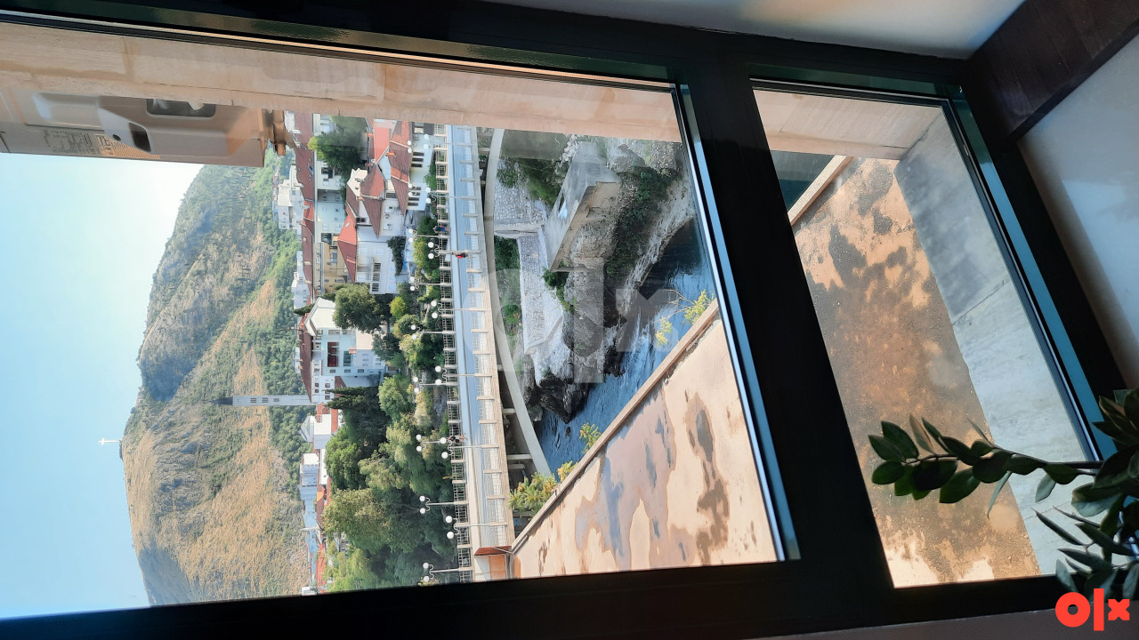 Izdajem poslovni prostor Mostar 20m2 5