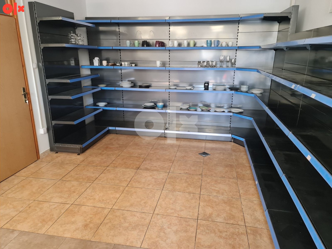 Izdajem poslovni prostor - Robna tržnica VILACO Prijedor 3