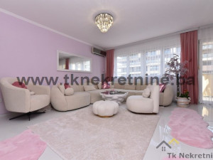 SJENJAK - NOVIJA GRADNJA - Moderan trosoban stan 97m2