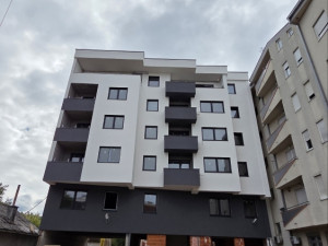 Uskoro useljiv stan 111 m2 - centar grada