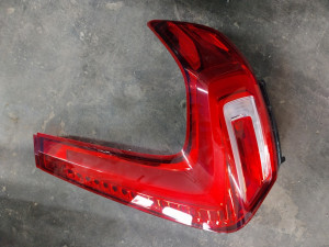 VOLVO XC40 STOP LAMPA