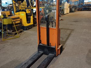 PALETAR SA ELEKTRO PODIZANJEM