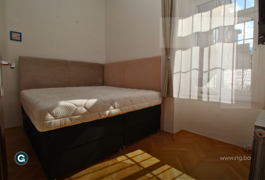 TROSOBAN STAN / Centar / PRODAJA 12