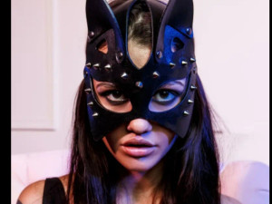 MASKA party cat kloy divlja macka sa bodljama dekorativna