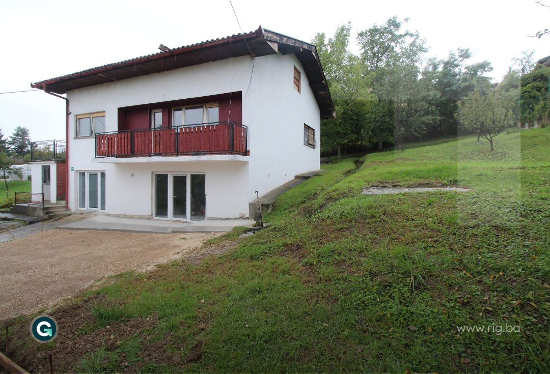 KUĆA SA ZEMLJIŠTEM/Bojnik/PRODAJA 2