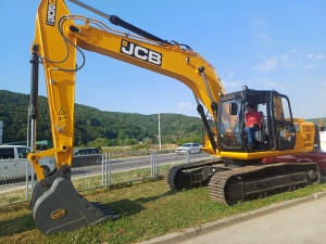JCB Bager gusjeničar JS205