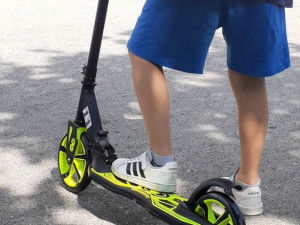 Romobil skuter do 100 kg igracke