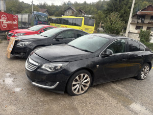 Opel insignia 2.0d 2016 dijelovi