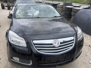 Opel insignia 2.0d 2012g dijelivi