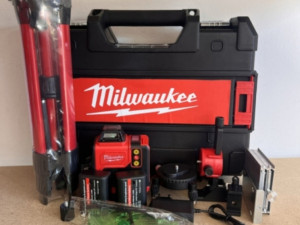 Milwaukee GRAĐEVINSKI LASER+TRONOŽAC NIVELATOR NIVELIR