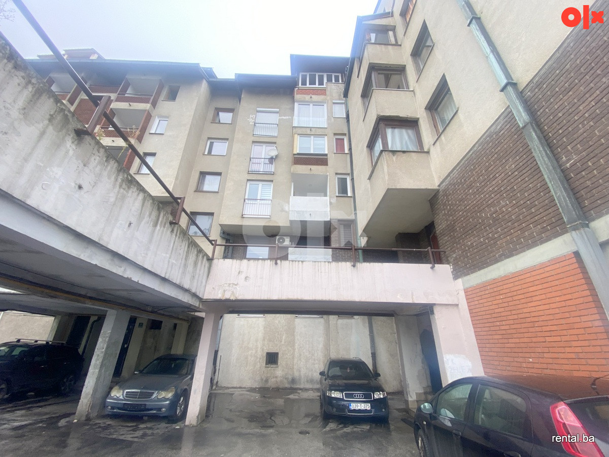 Trosoban stan prodaja Vraca Sarajevo