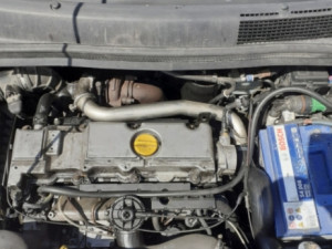 MOTOR OPEL ZAFIRA 2.0 DTI 74 KW...KAO NOV