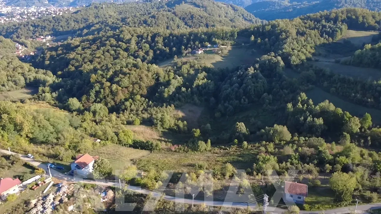 Pavlovac - zemljište 26.479 m2, asfaltni prilaz, 3.8 km od centra 3