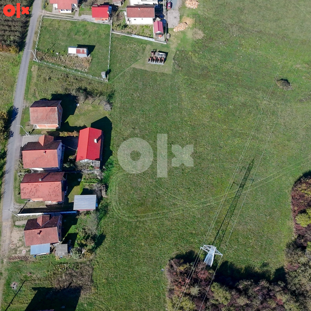 Placevi cca 450m2 Gradiška 7
