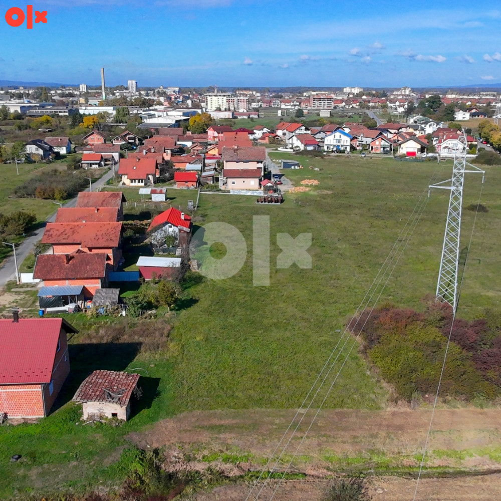 Placevi cca 450m2 Gradiška 4