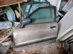 AUDI 80 JAJE / OBA RETROVIZORA / po 40 KM