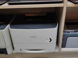 LASERSKI STAMPAC CANON  LBP 6670DN NOV TONER MREZA PRINTER