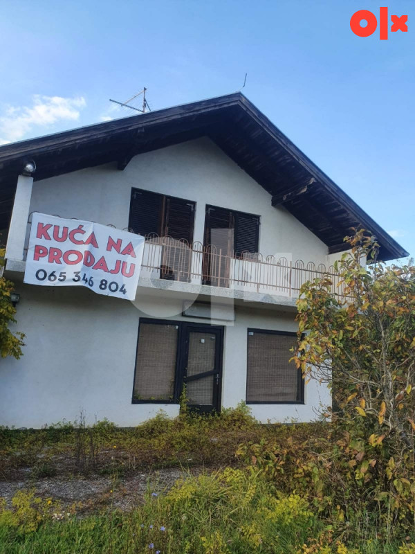 Kuća sa okućnicom