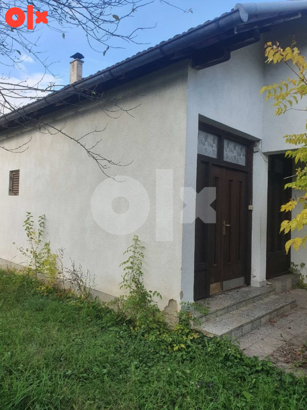 House in Glamočani, Mahala - More