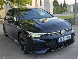 Volkswagen Golf 8  R LINE 2025 GOD DSG