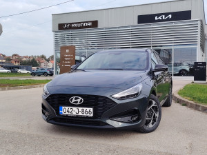 Hyundai i30 Premium 1.5 benzin