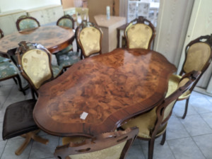 Stol i 6 stolica stilski bb