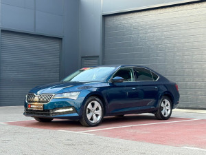 Škoda Superb 2.0 TDI DSG Automatik Kamera Virtual 2022