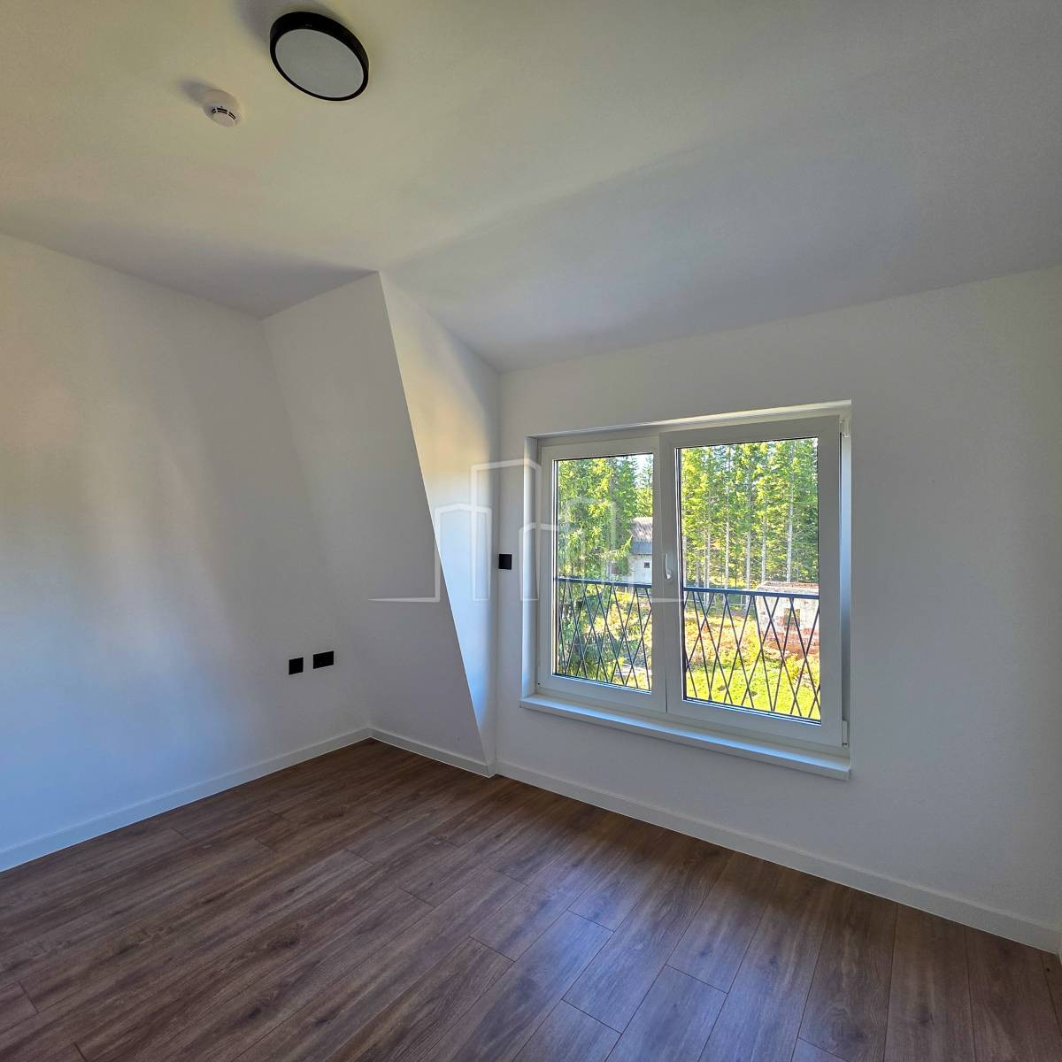Apartman jedna spavaća 33 kvadrata Jahorina Dvorišta Useljivo 3