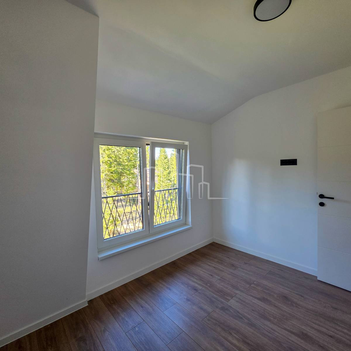 Apartman jedna spavaća 33 kvadrata Jahorina Dvorišta Useljivo 14