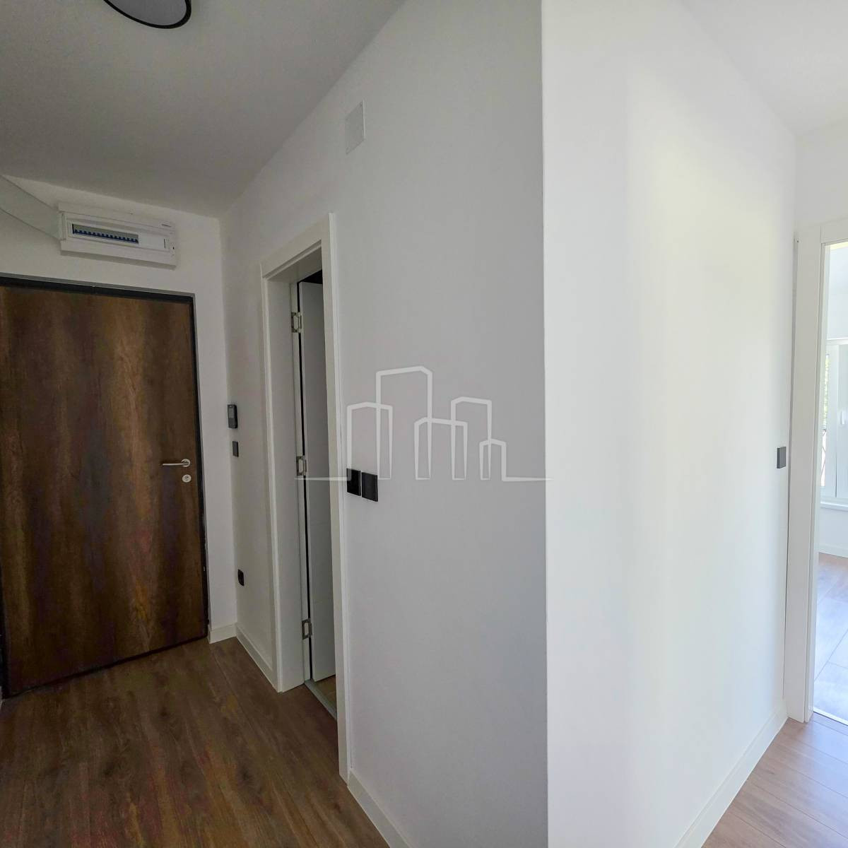 Apartman jedna spavaća 33 kvadrata Jahorina Dvorišta Useljivo 16