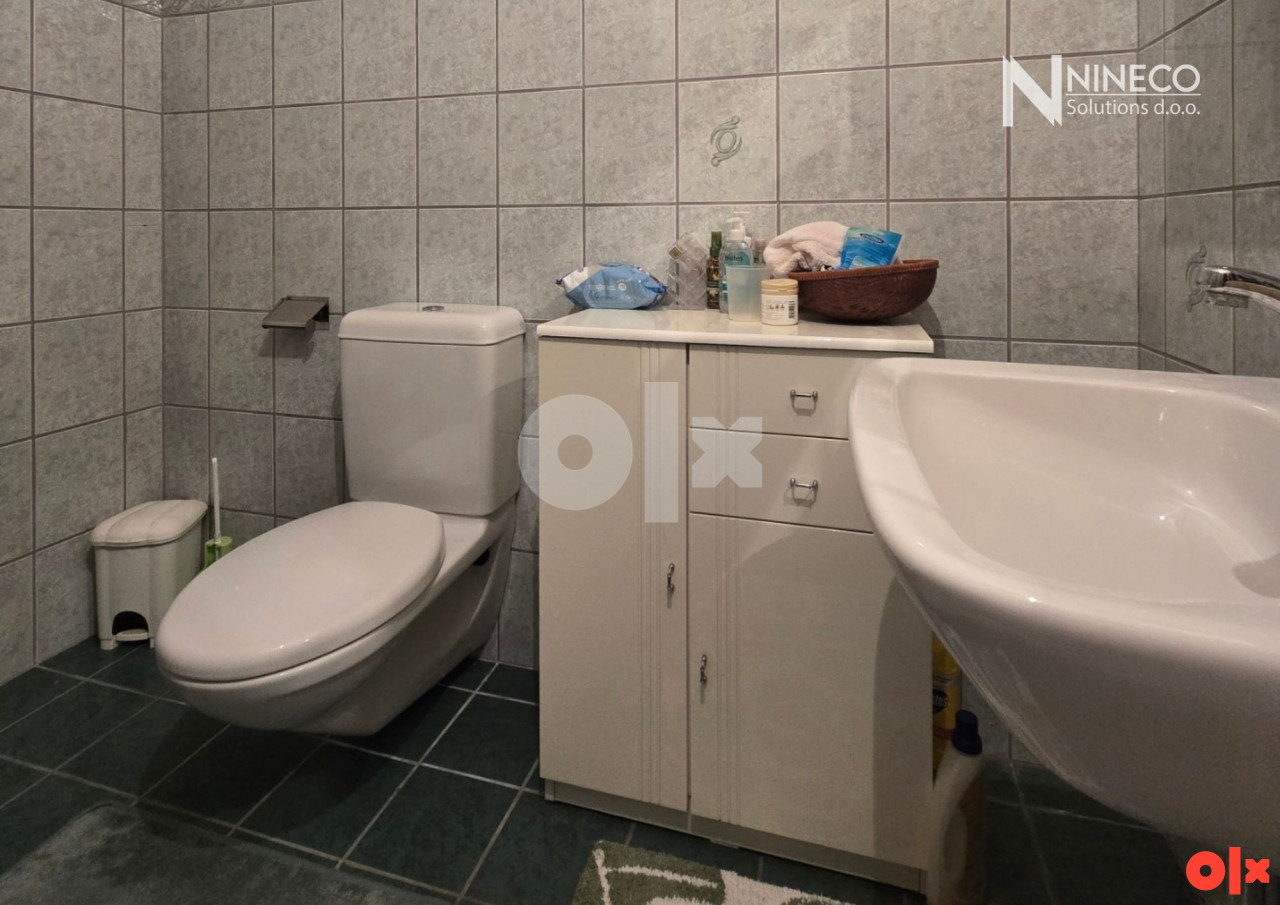 KUĆA I POSLOVNI OBJEKAT PANSION - LAKTAŠI - 650 m2 19