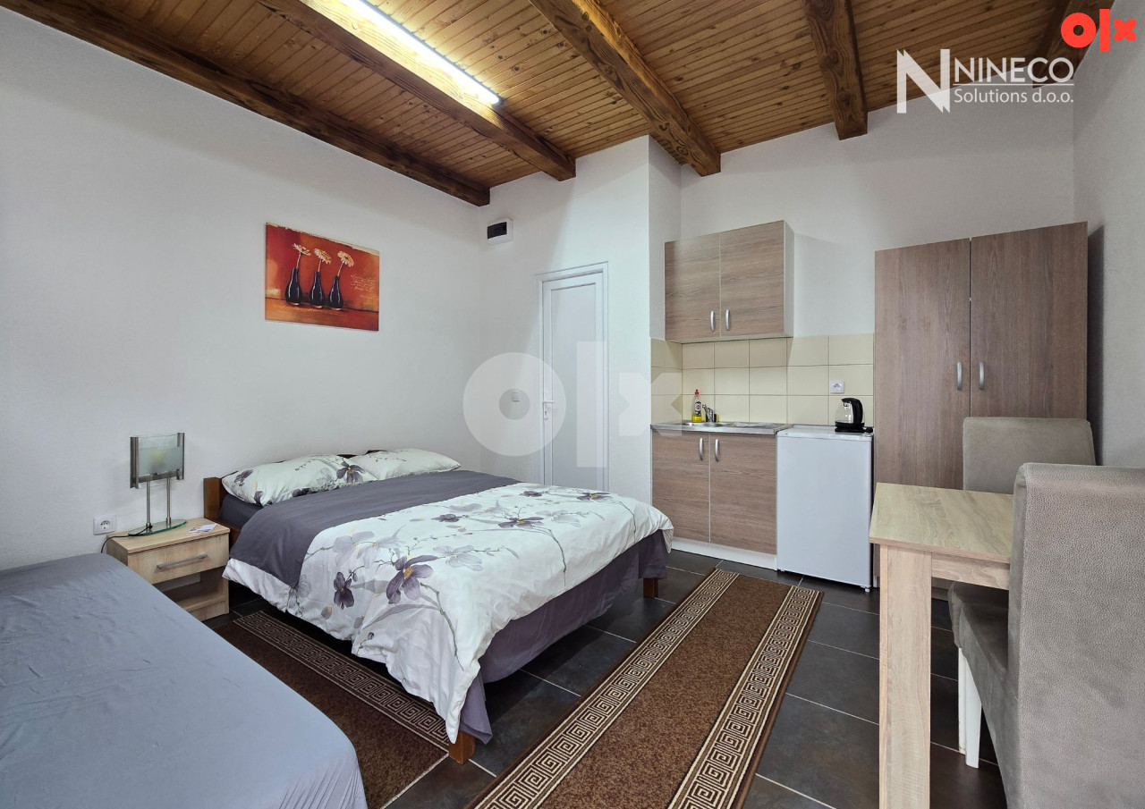 KUĆA I POSLOVNI OBJEKAT PANSION - LAKTAŠI - 650 m2 22