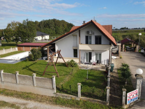 KUĆA I POSLOVNI OBJEKAT PANSION - LAKTAŠI - 650 m2 photo 4