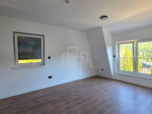 Apartman dvije spavaće 43 kvadrata Jahorina Dvorišta Useljivo PNK