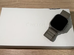 Apple Watch Ultra 2 49mm Titanium Olive Alpine Loop M FULL