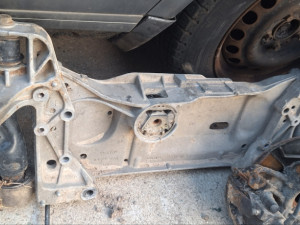 PREDNJI MOST GOLF 6