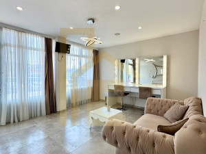 Iznajmljujemo poslovni prostor, naselje Lauš