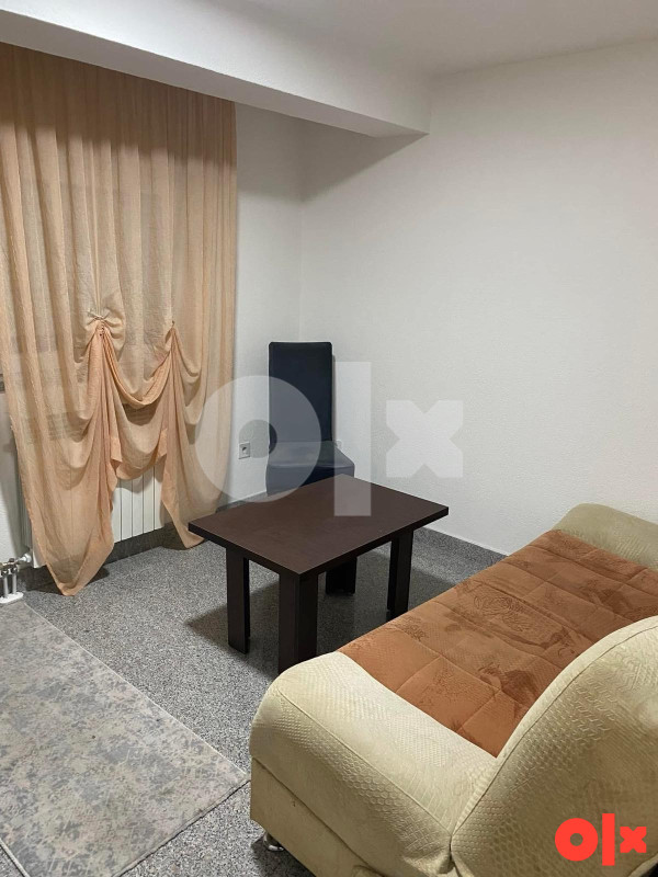 Prodajem ili izdajem poslovn - stamb objek- rate 180mj.x12.000km 6