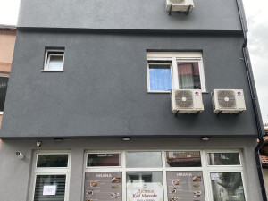 For sale and rent: commercial-residential building - installments 180sqm x 14,000km