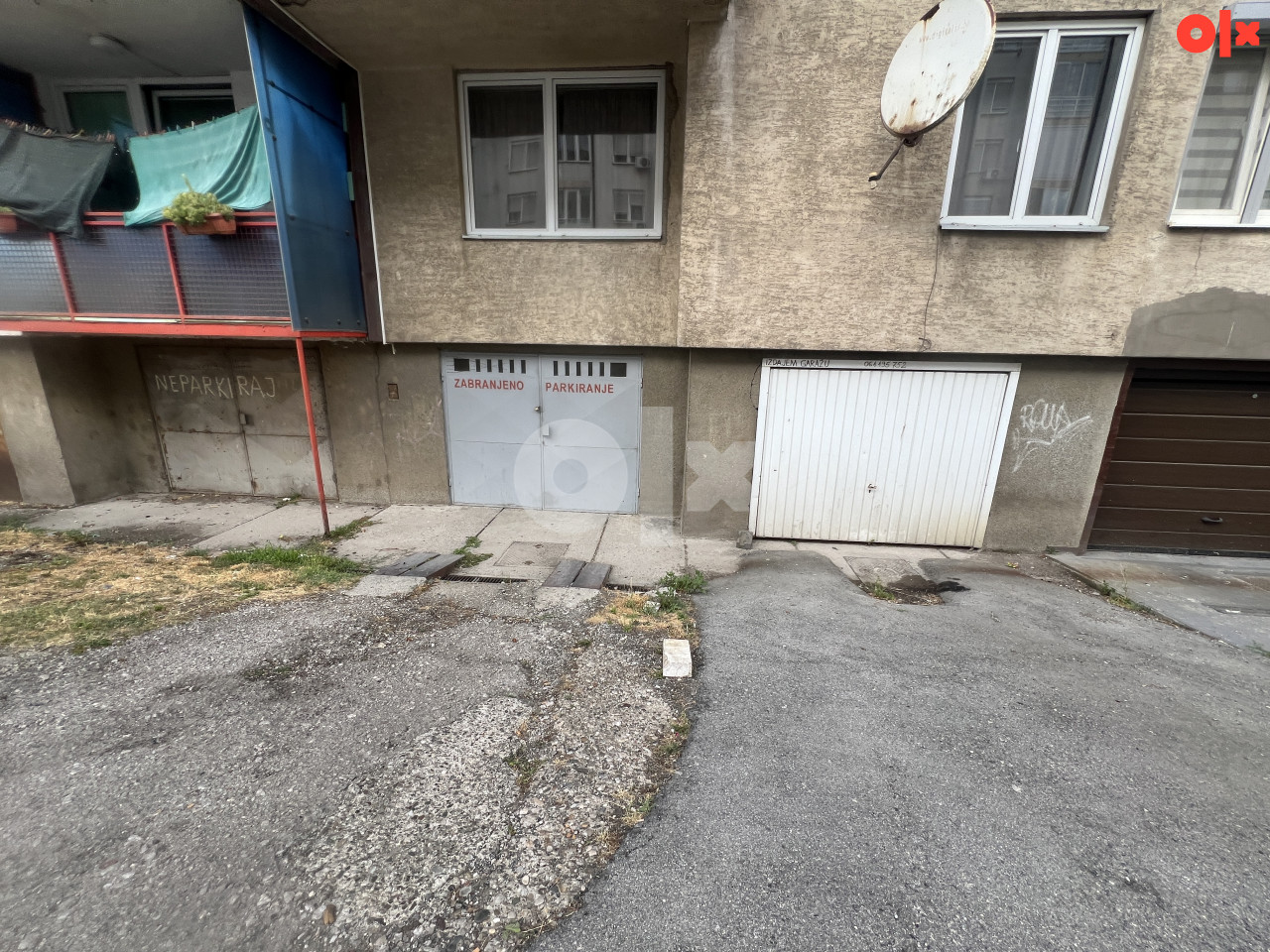 Garaža u zgradi Živinice 2
