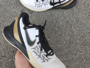 Nike Kyrie patike, broj 43