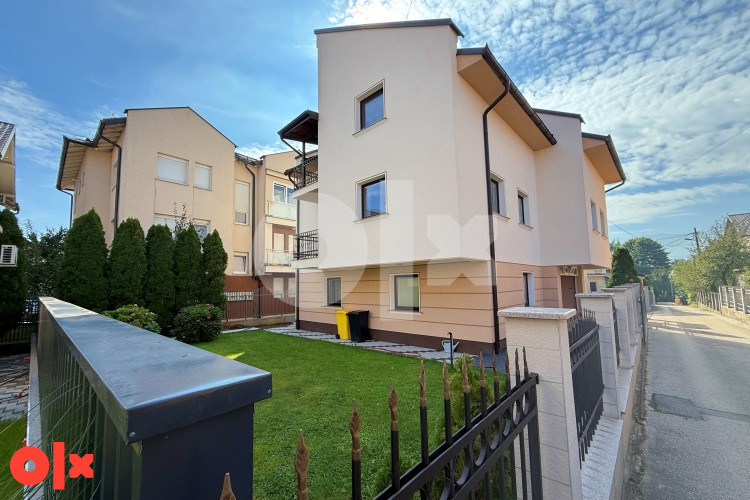 Uknjižena kuća sa dvorištem na dobroj lokaciji, Vojničko polje 2